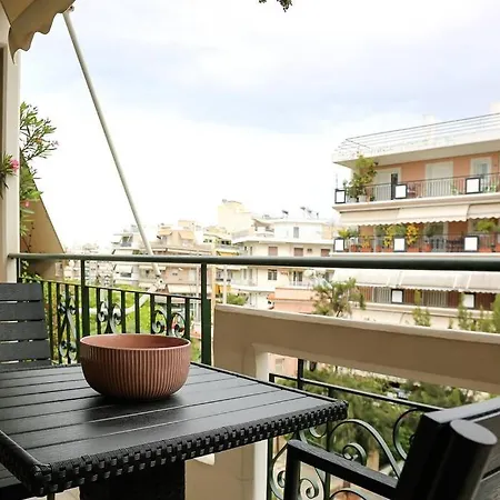אתונה Charming Apartment Near Center מראה חיצוני תמונה