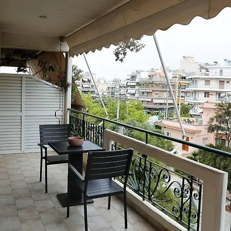 אתונה Charming Apartment Near Center מראה חיצוני תמונה